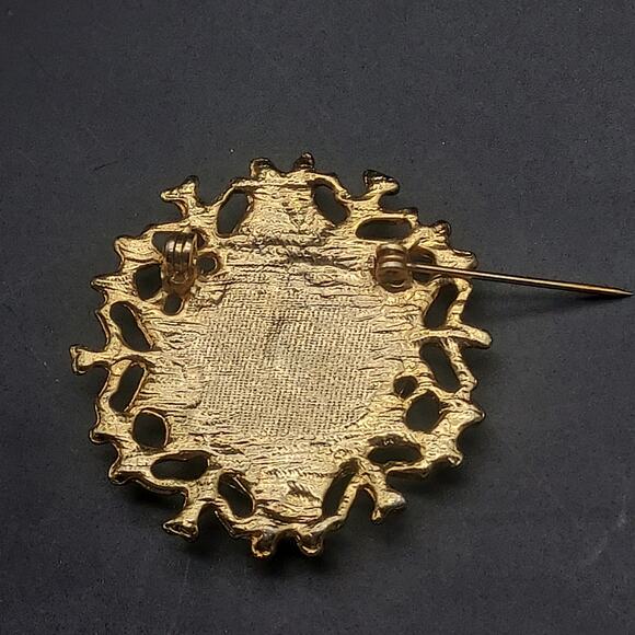 Vintage Cameo Brooch Orange Cream Gold Tone Lady HEad Portrait - Picture 7 of 8